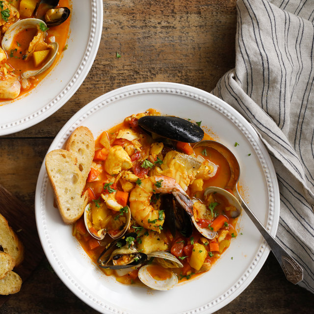 Bouillabaisse là món súp hải sản kiểu Pháp