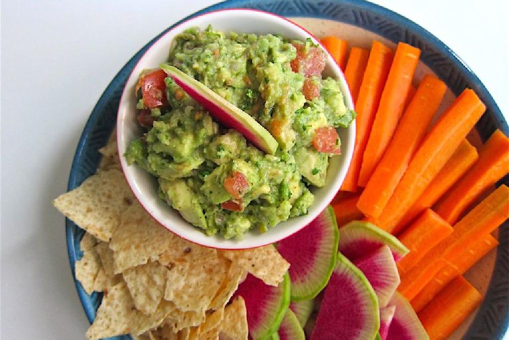 Nguyên liệu làm Guacamole rất đa dạng