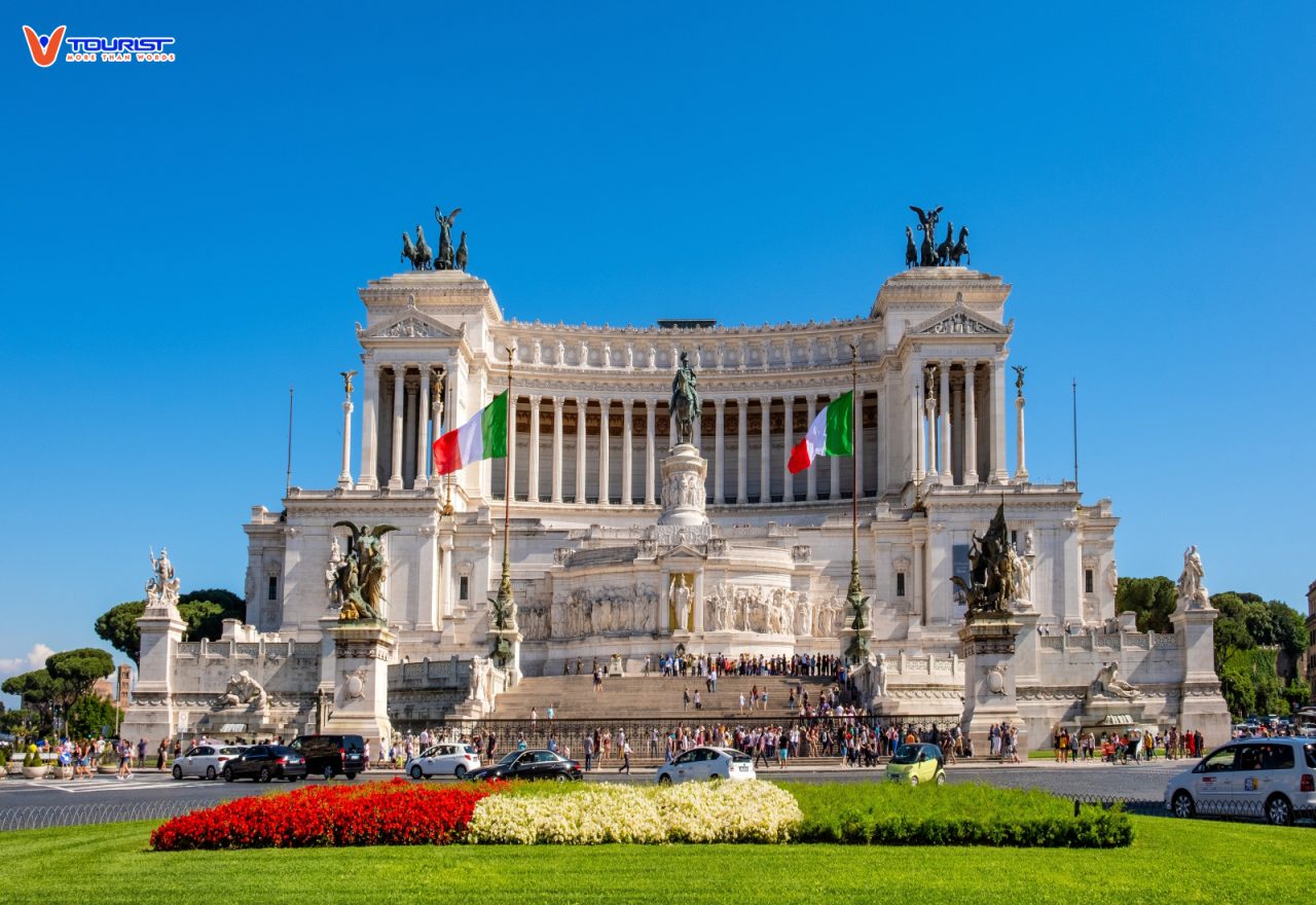 Đài tưởng niệm Quốc gia Vittorio Emanuele II - Quảng Trường Venezia