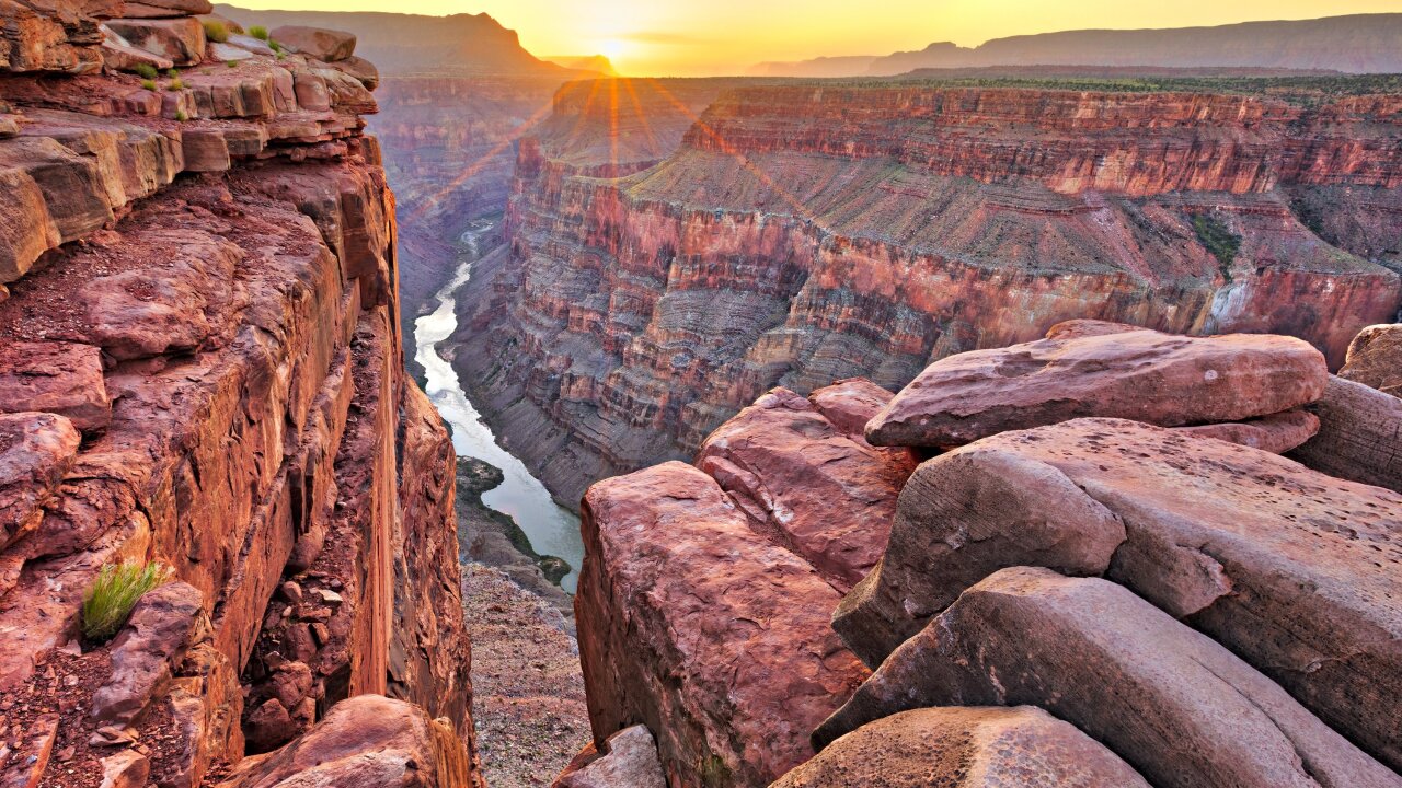 Con đường dọc theo khe núi Grand Canyon