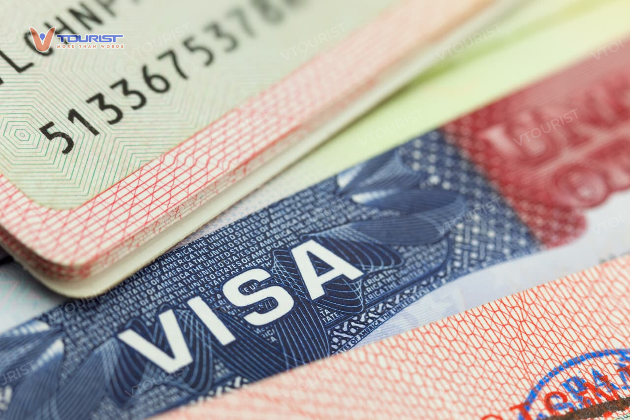 Mất từ 8 - 10 ngày sau khi nộp hồ sơ gia hạn thành công visa Hoa Kỳ