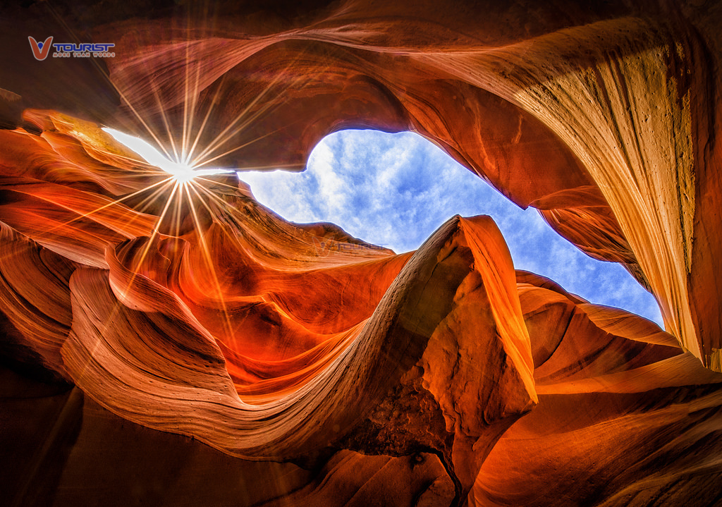 Hẻm núi Antelope Canyon được hình thành cách đây từ hàng triệu năm