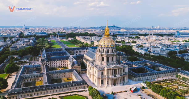 Toàn cảnh vẻ đẹp tráng lệ của điện Invalides