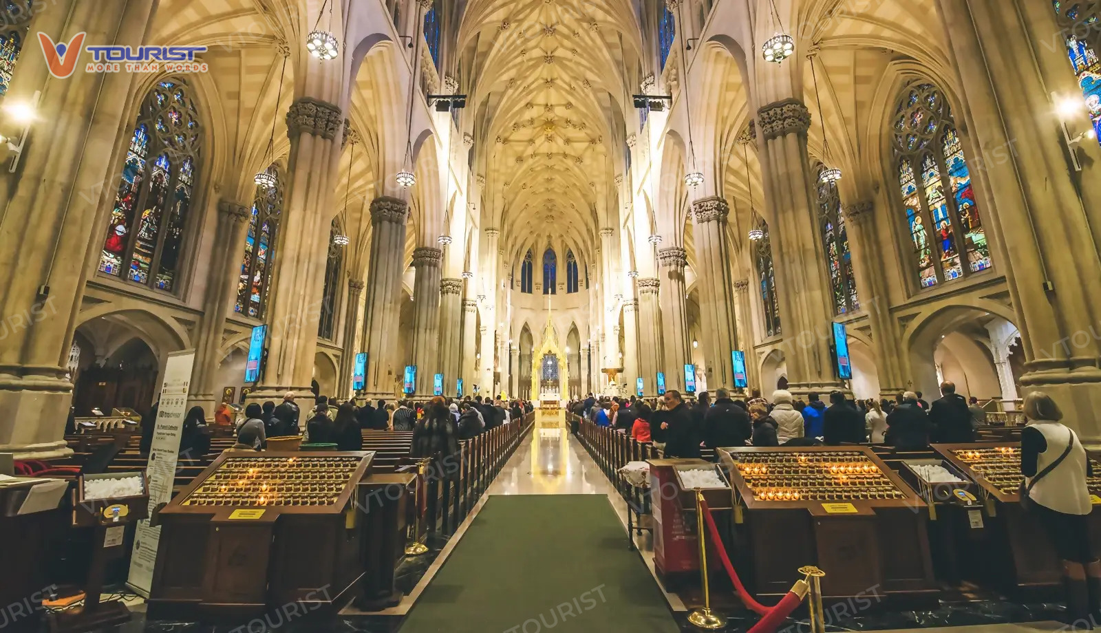 Saint Patrick từng là nơi diễn ra lễ cầu siêu cho ngài Robert F. Kennedy, cựu Bộ trưởng Bộ Tư pháp và thượng nghị sĩ New York