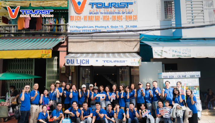 Đăng ký tour trực tiếp tại văn phòng của VTourist