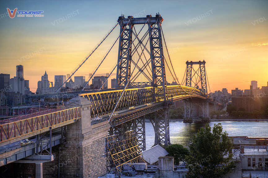 Cầu Williamsburg là một trong những nơi cuối cùng có làn đường dành riêng cho ngựa và xe ngựa