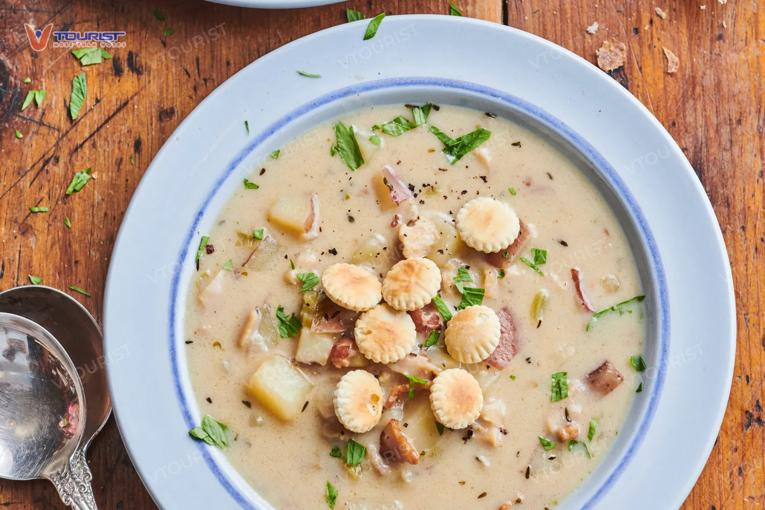 Clam Chowder – món súp hến nấu kem đặc trưng của Boston