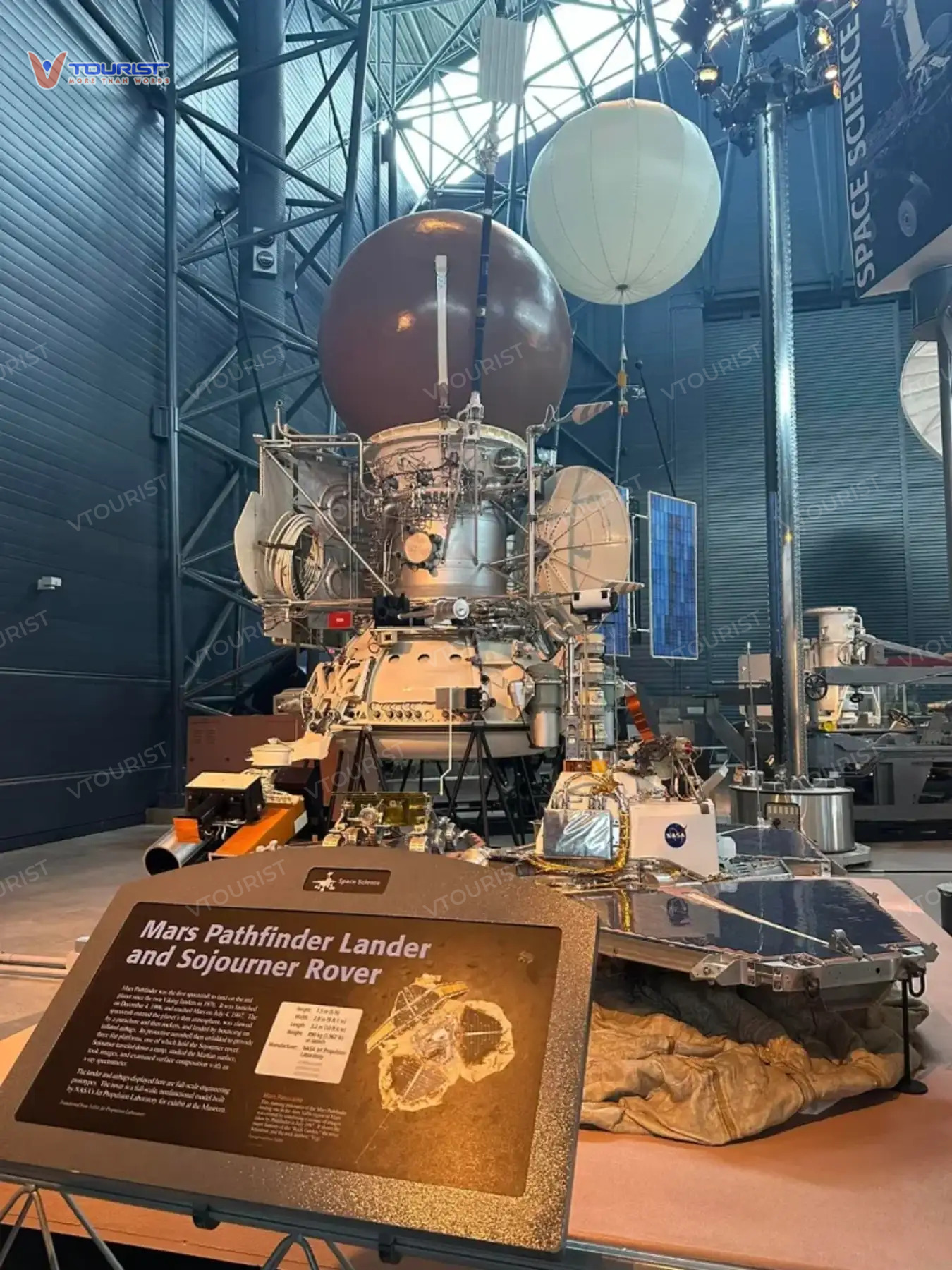 Tàu thăm dò Sao Hoả Mars Pathfinder của NASA