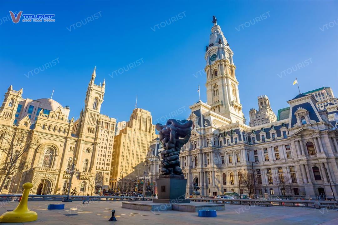 Toà nhà thị chính và quảng trường trung tâm thành phố Philadelphia mang đậm kiến trúc Phục Hưng