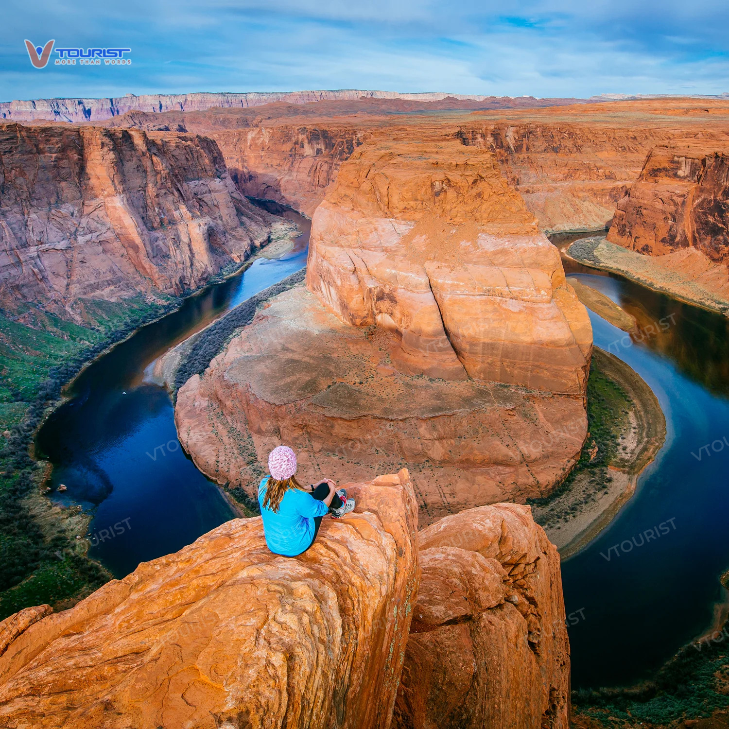 Thời tiết ôn hoà của mùa xuân và mùa thu là thời gian lý tưởng nhất để ghé thăm Horseshoe Bend