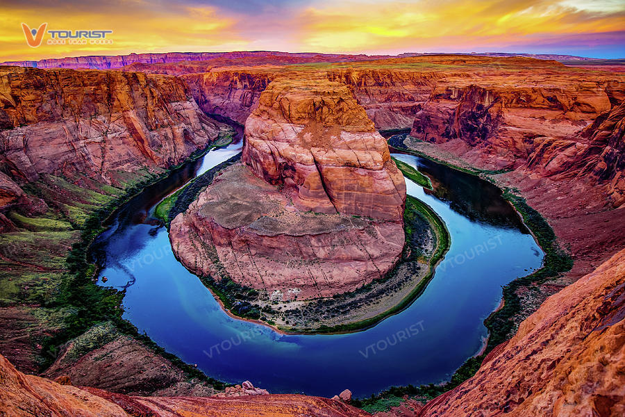 Bức tranh buổi chiều hoàng hôn lãng mạn tại Horseshoe Bend