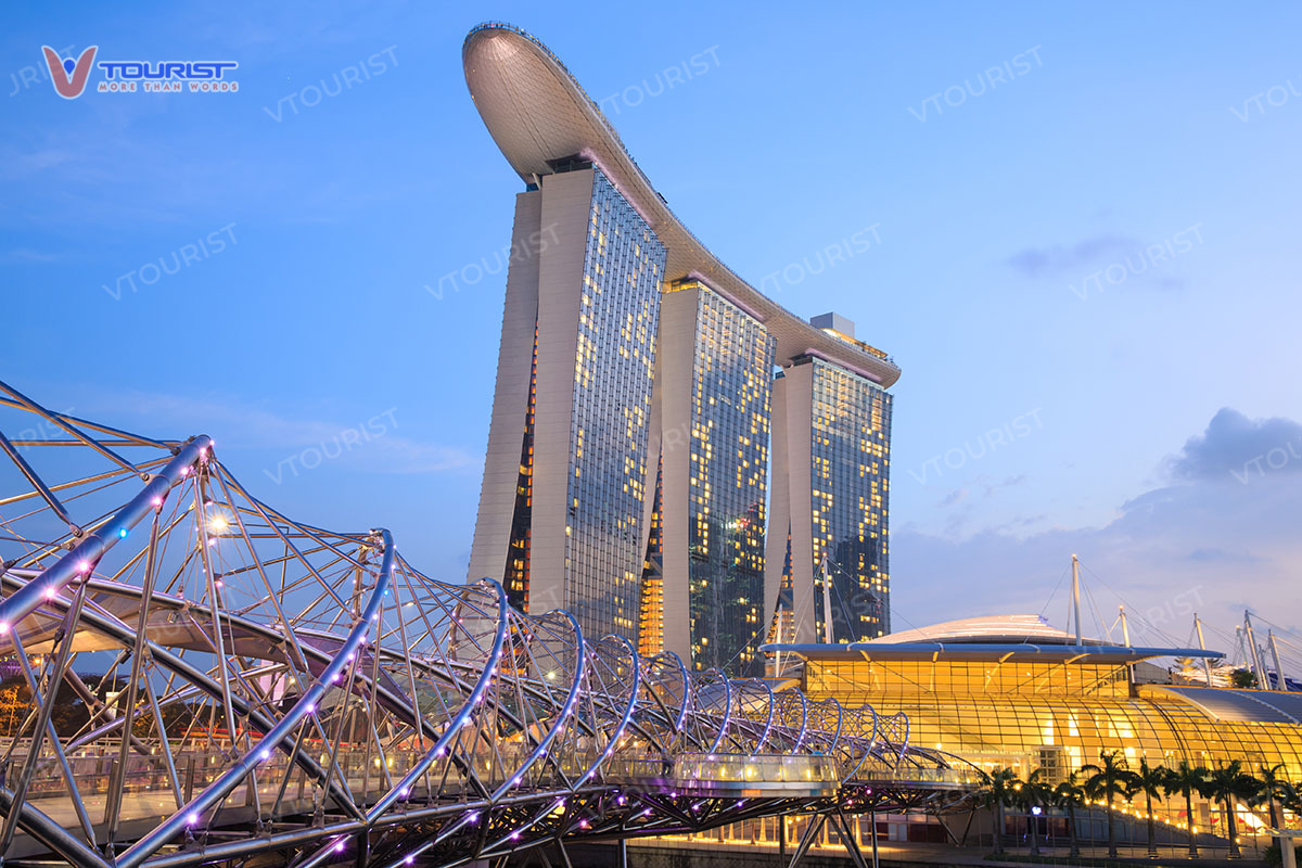 Marina Bay Sands mở cửa 24/7 đón du khách tham quan