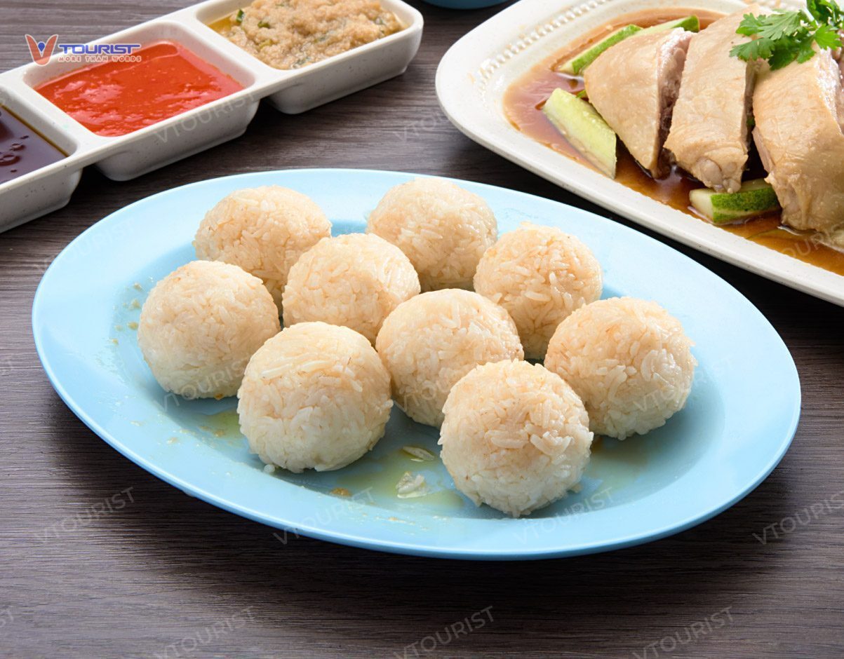 Món chicken rice balls truyền thống của người dân Malaysia