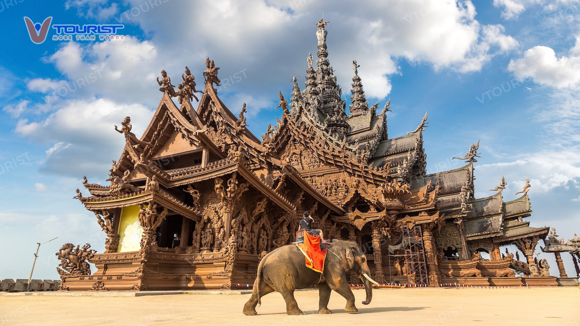 Đền Chân Lý Sanctuary of Truth