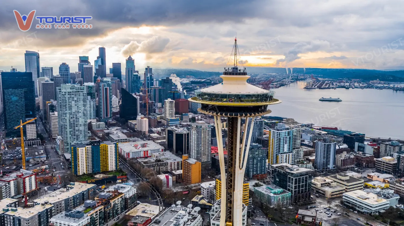 Nhà hàng SkyCity mang đến góc nhìn toàn cảnh 360 độ về thành phố Seattle xinh đẹp