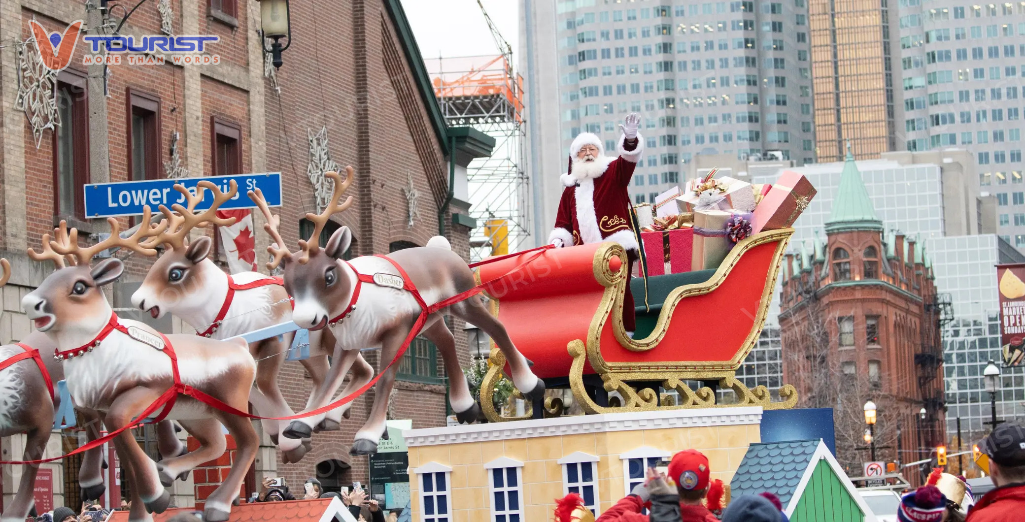 Lễ hội Santa Claus Parade với buổi diễu hành lộng lẫy của ông già Noel 