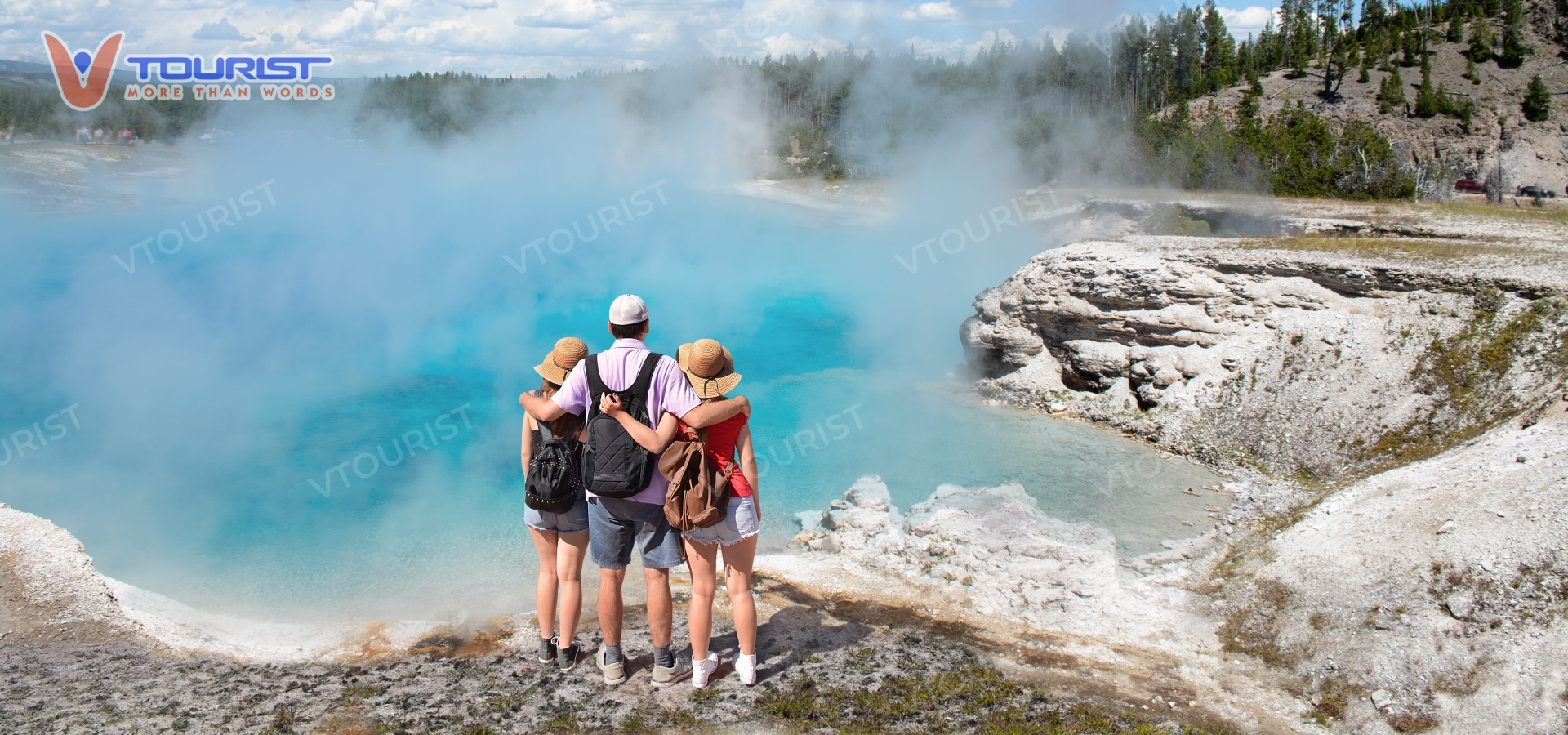 Từ tháng 4 đến tháng 10 là thời gian lý tưởng để ghé thăm Yellowstone