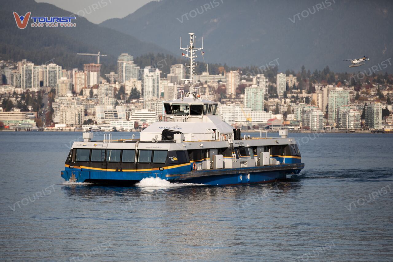 Hệ thống Seabus hiện đại cung cấp góc nhìn tuyệt đẹp về vịnh Burrard