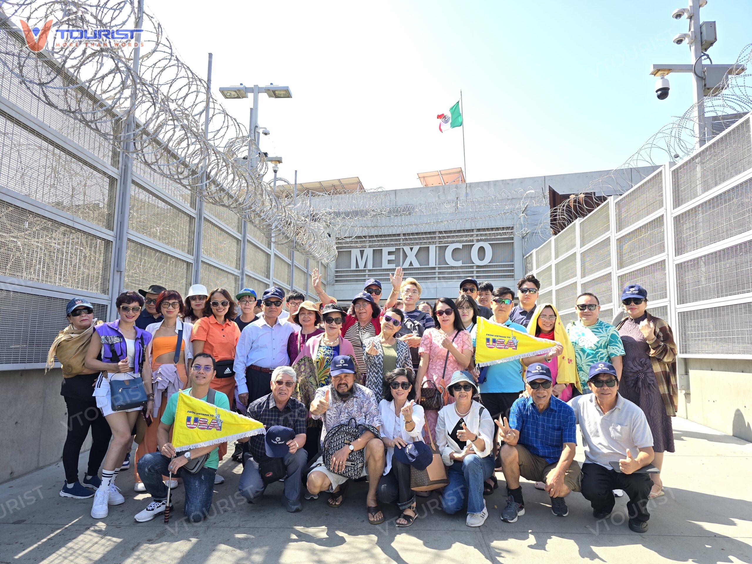 Du khách VTourist check-in tại Tijuana, Mexico