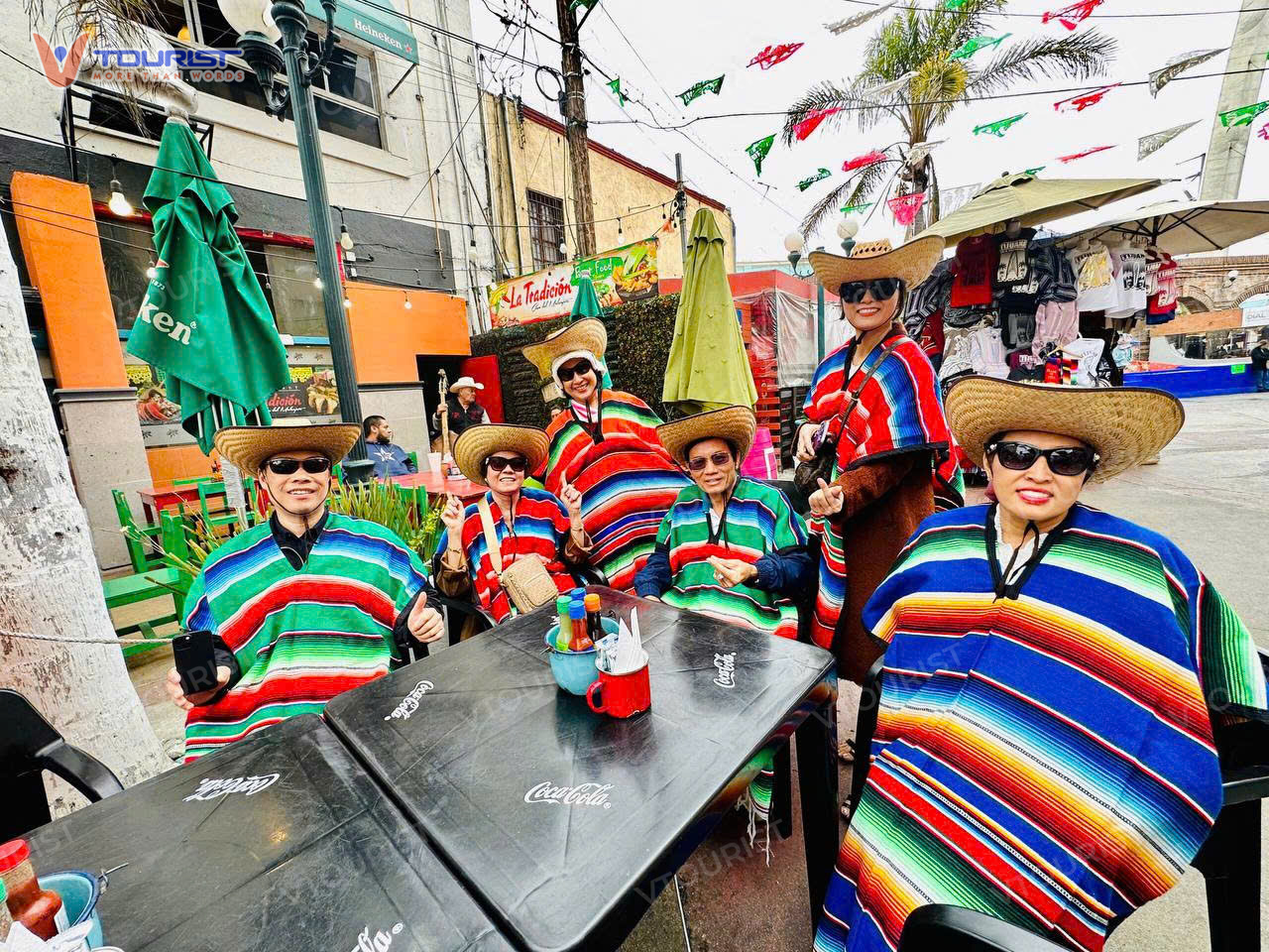 Du khách VTourist check-in tại Tijuana, Mexico