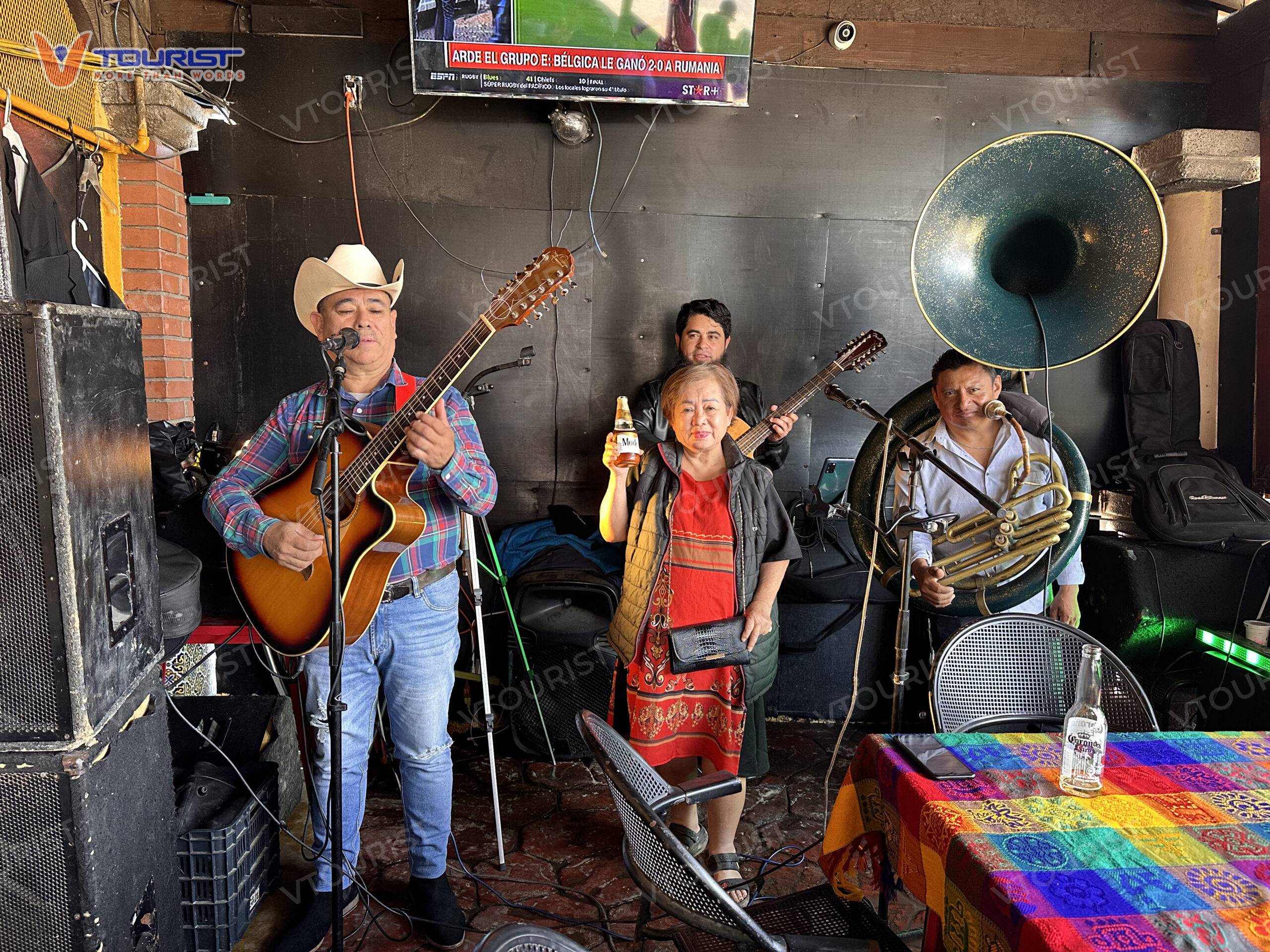 Du khách VTourist check-in tại Tijuana, Mexico