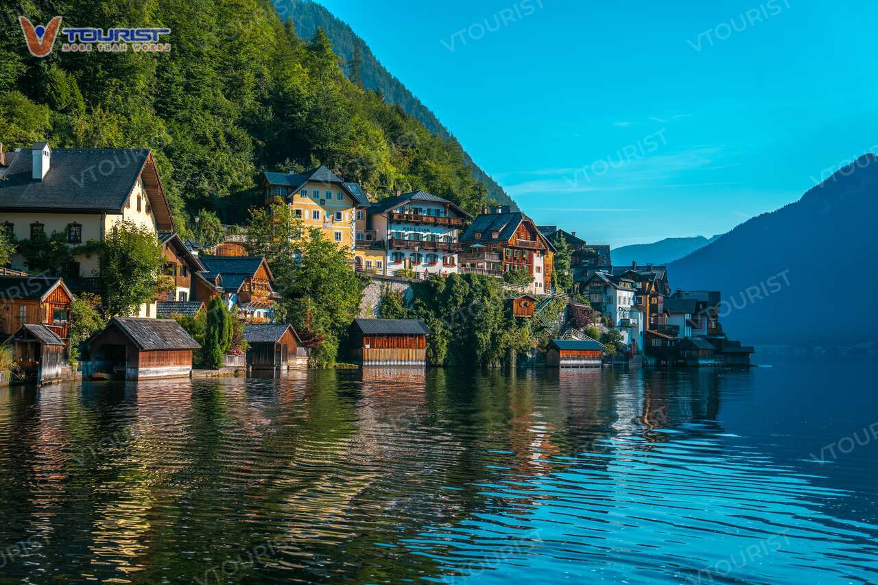 Hồ Hallstättersee trái tim quý báu của ngôi làng cổ tích Hallstatt