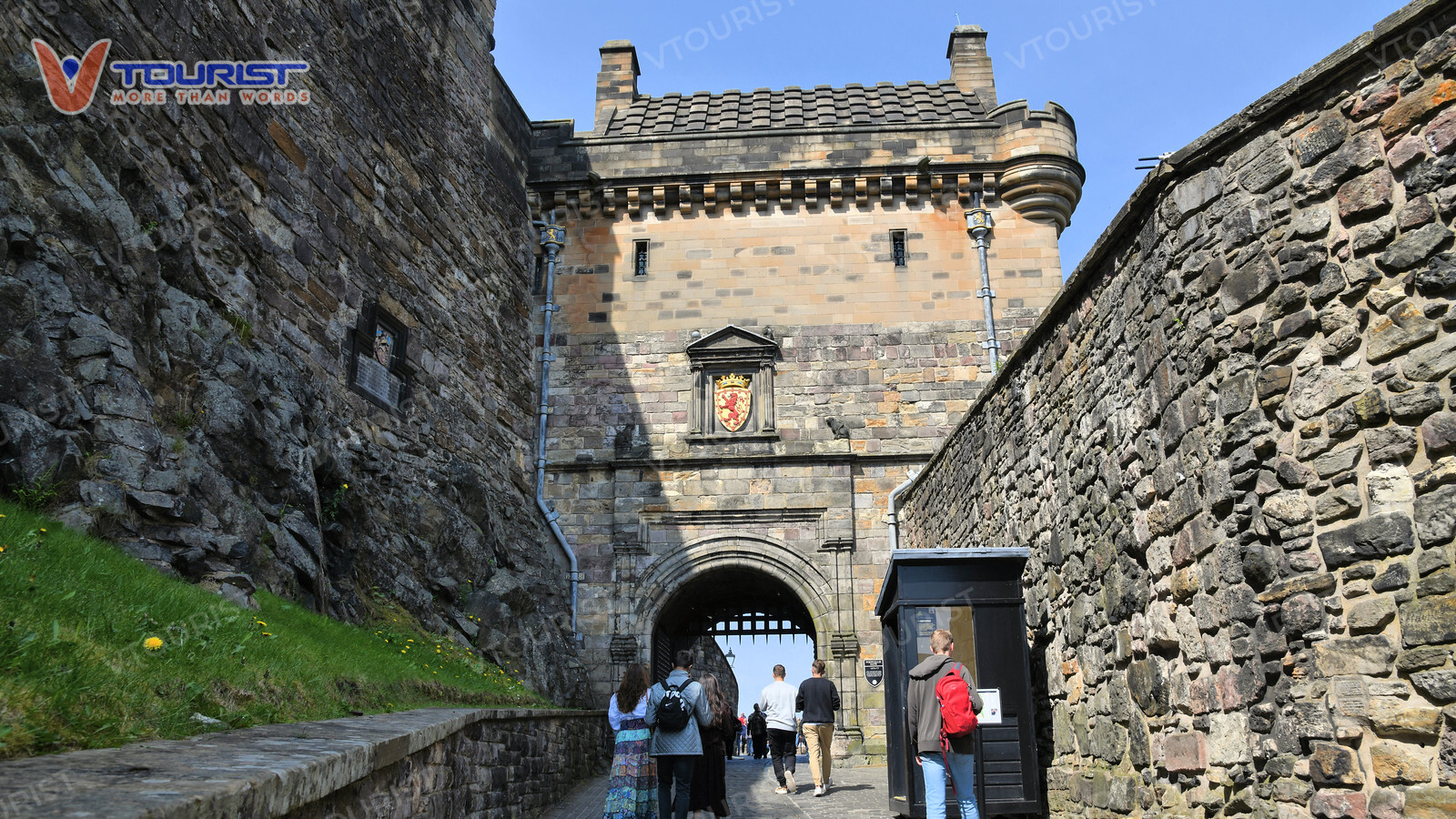 Tháp cổng công trình thể hiện sức mạnh phòng thủ thông minh của người Scotland