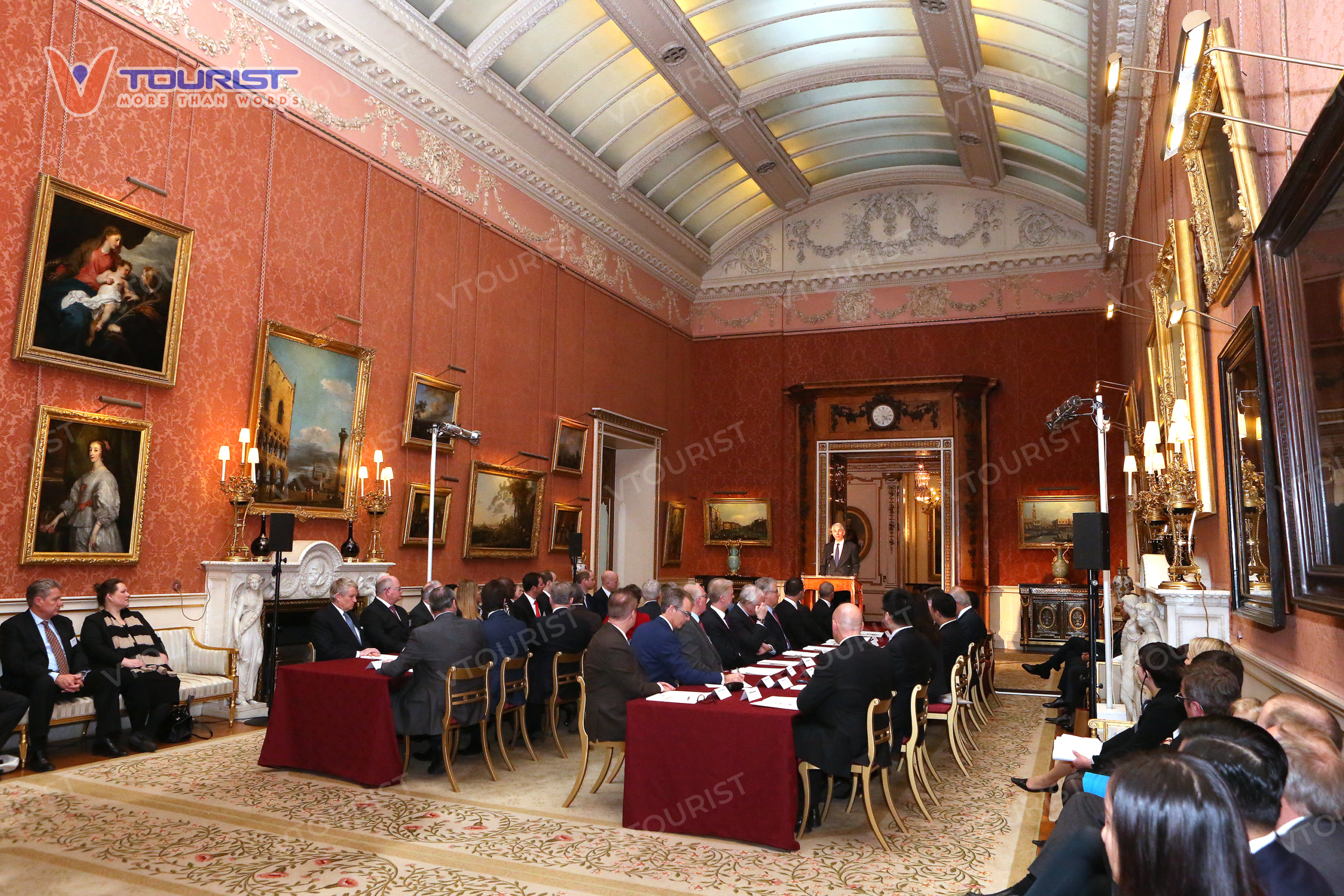 State Rooms nơi chuyên được dùng để tiếp đón các nguyên thủ quốc gia và các sự kiện quan trọng