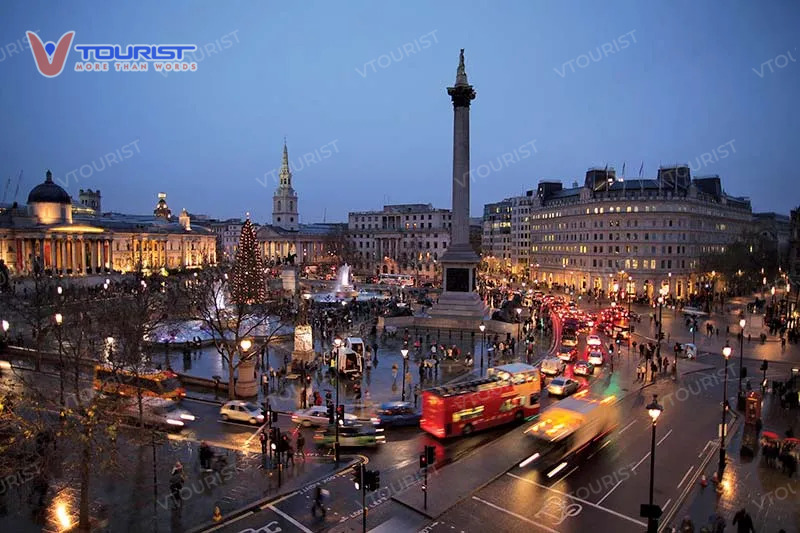 Quảng trường được đặt theo tên gọi của trận hải chiến Trafalgar năm 1805