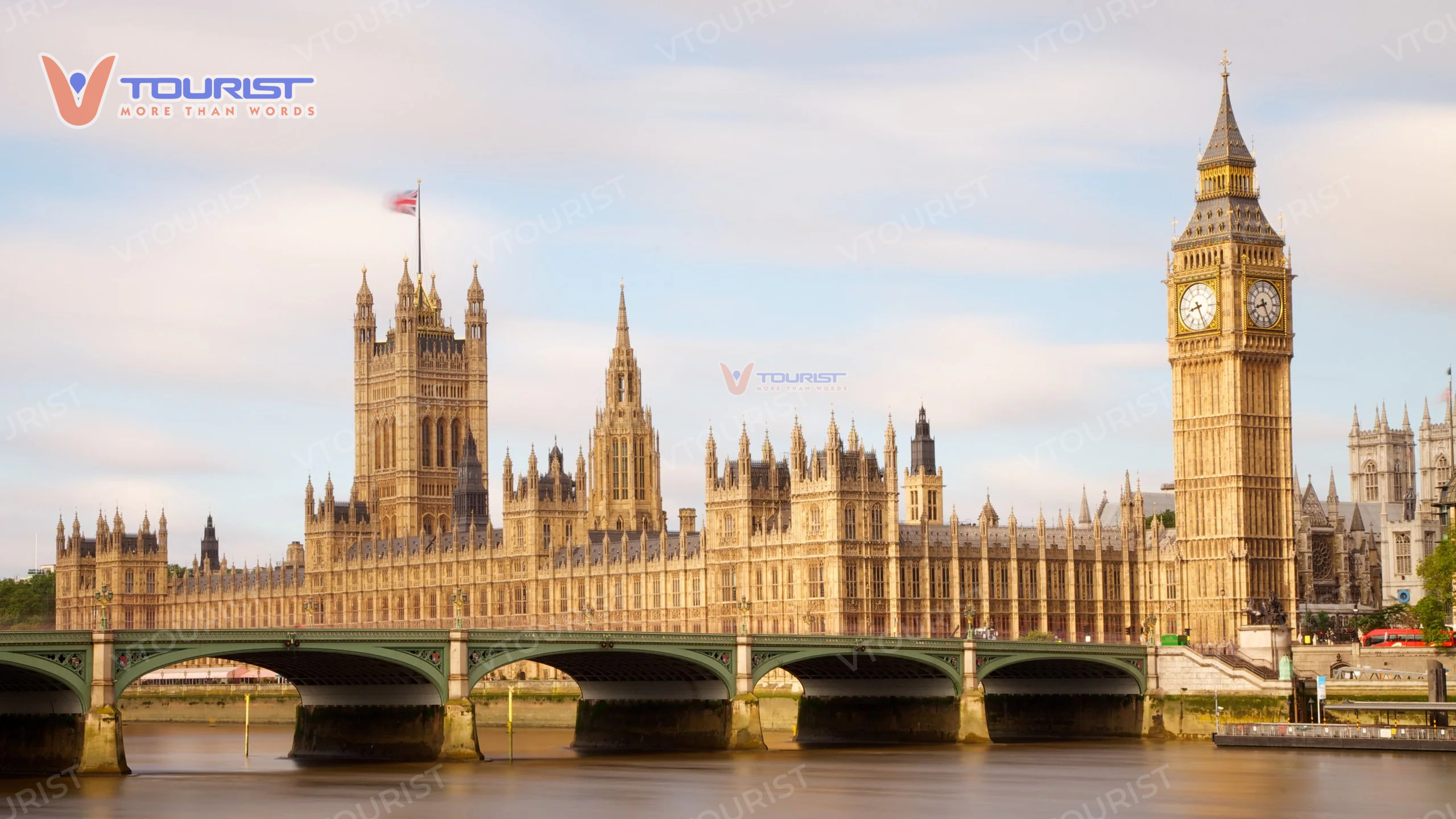 Tháp dông hồ Big Pen là một phần trong cụm công trình cung điện Westminster