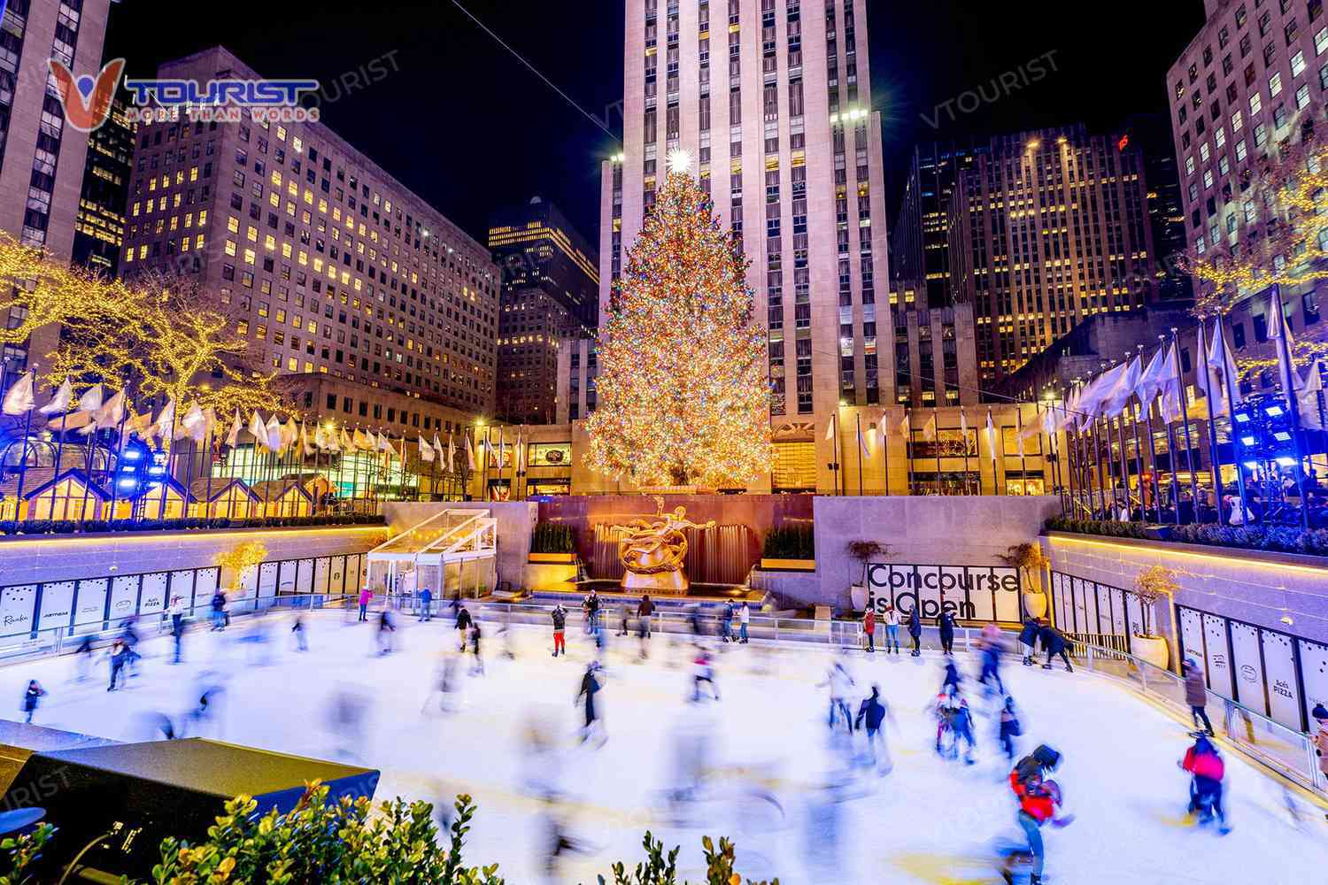 Sân băng Rockefeller Center là dấu ấn quảng bá du lịch mạnh mẽ của mùa Giáng sinh New York