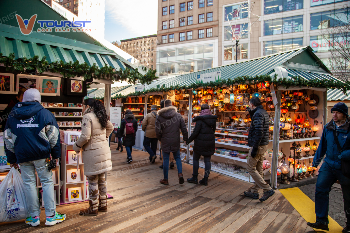 Chợ Giáng sinh Union Square Holiday Market được mệnh danh là “ngôi làng Giáng sinh thu nhỏ” của New York