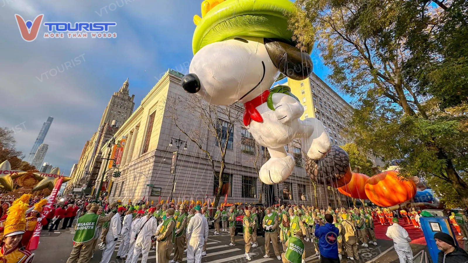 Lễ diễu hành Macy’s Christmas Parade thu hút hàng triệu du khách ghé thăm mỗi năm