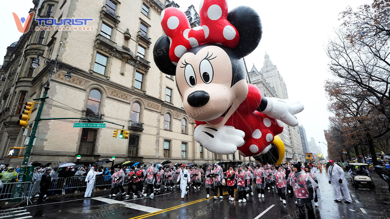 Chuột Minnie cô người yêu đáng yêu của chú chuột Mickey tinh nghịch
