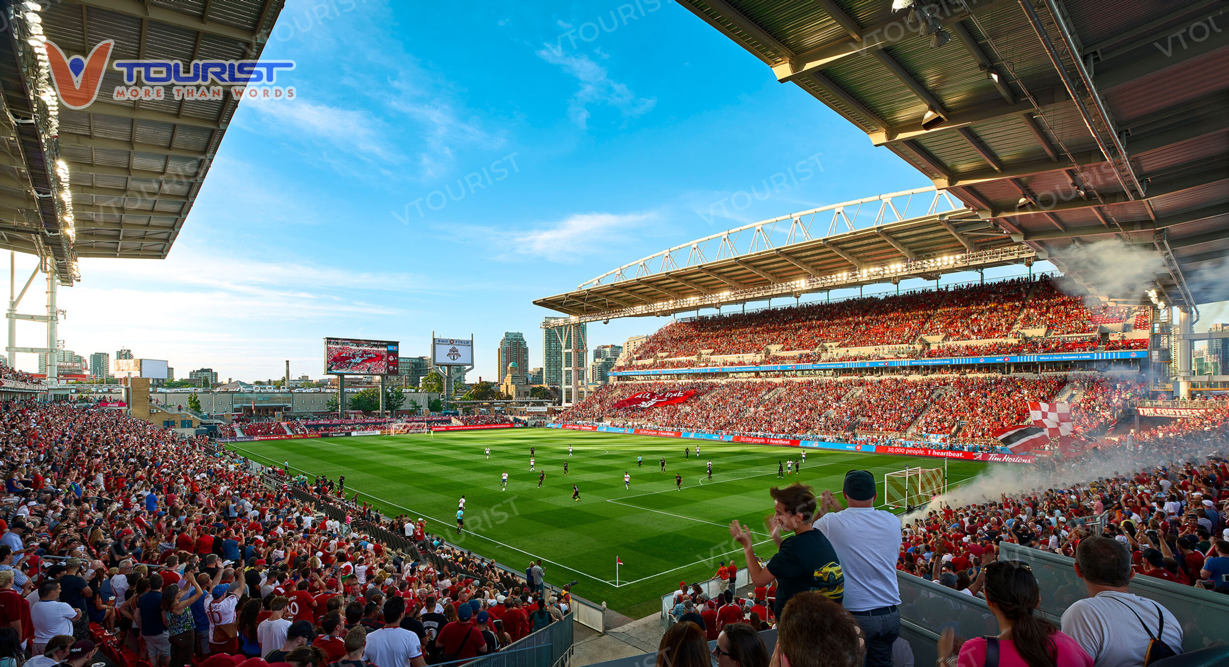 Sân vận động sau khi trùng tu có sức chứa lên đến 45.000 chỗ ngồi