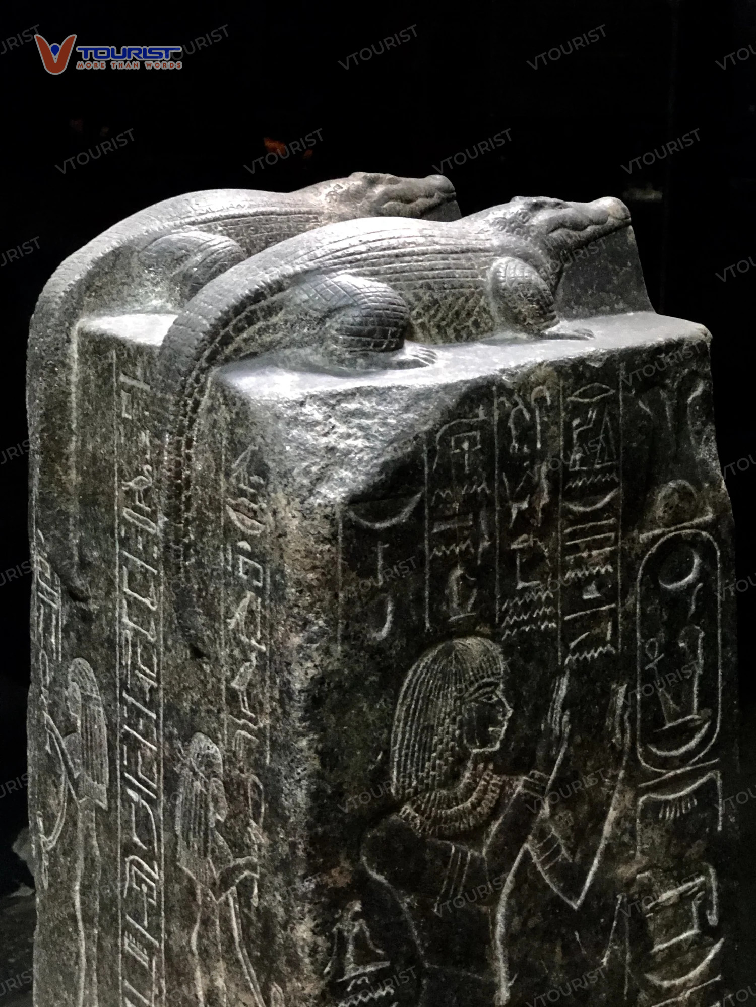 Một lễ vật cúng dường có từ triều đại của Amenhotep III