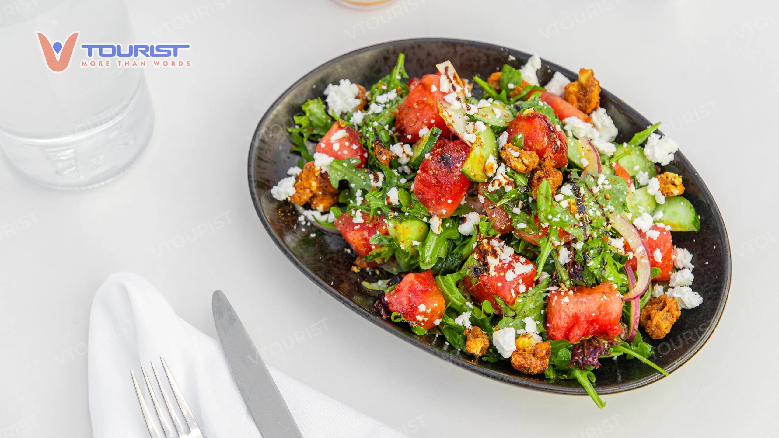 Ẩm thực Canada rất đa dạng từ các món Á đến Âu