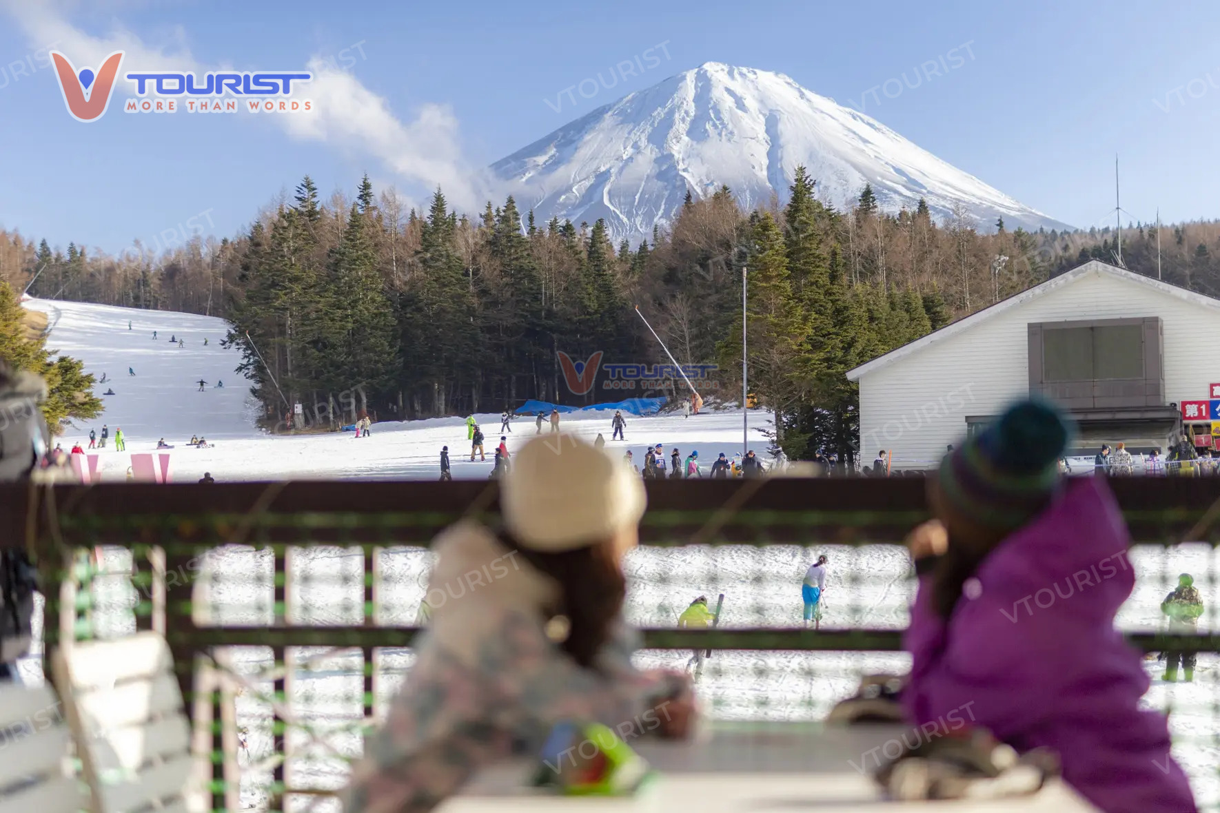 Fujiten Snow Resort được xem là một trong những địa điểm ngắm núi Phú Sĩ đẹp nhất Nhật Bản