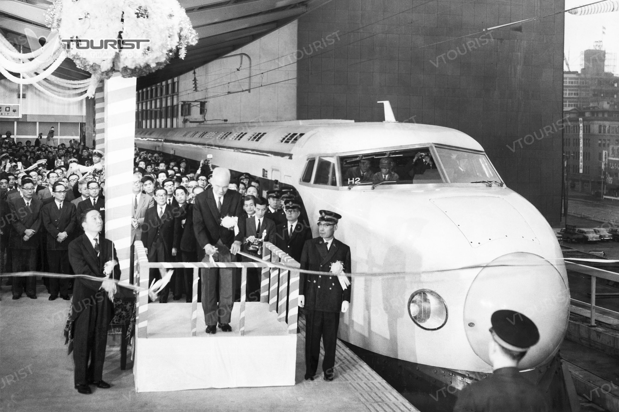 Lễ khánh thành tàu cao tốc Shinkansen năm 1964