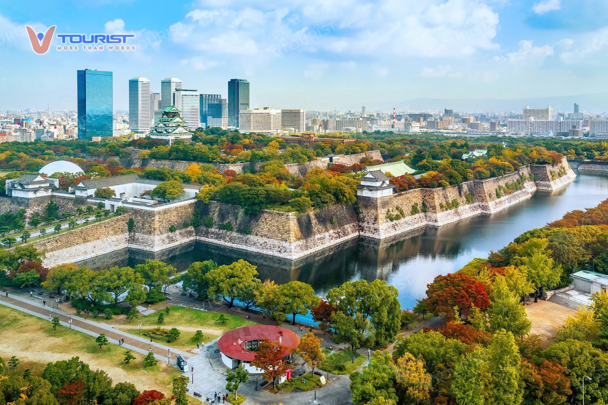 Toàn cảnh công viên viên Osaka Castle Park